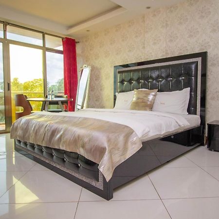Sal'S Boutique Hotel Кампала Экстерьер фото