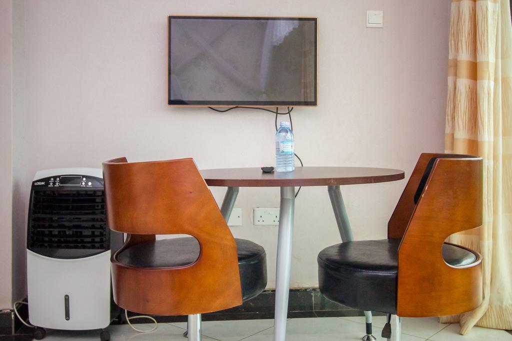 Sal'S Boutique Hotel Кампала Экстерьер фото